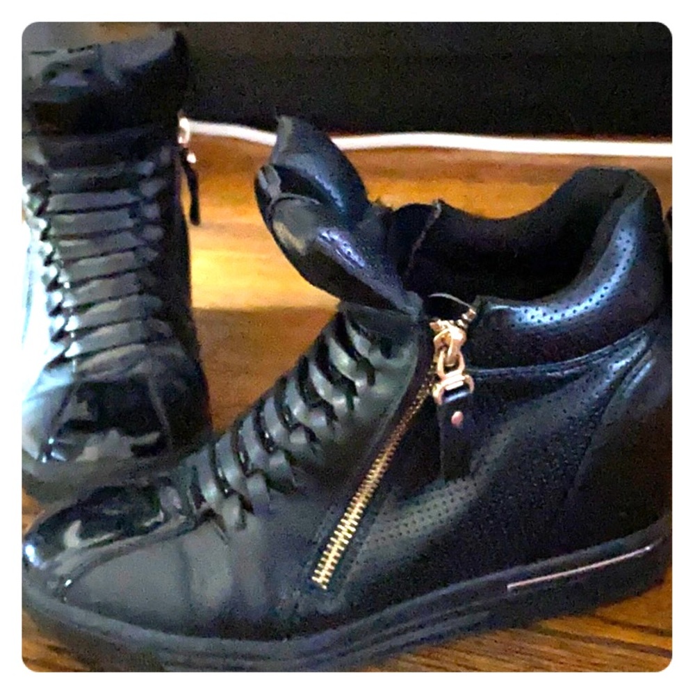 Very cute, comfortable, trendy ,  wedged sneakers
